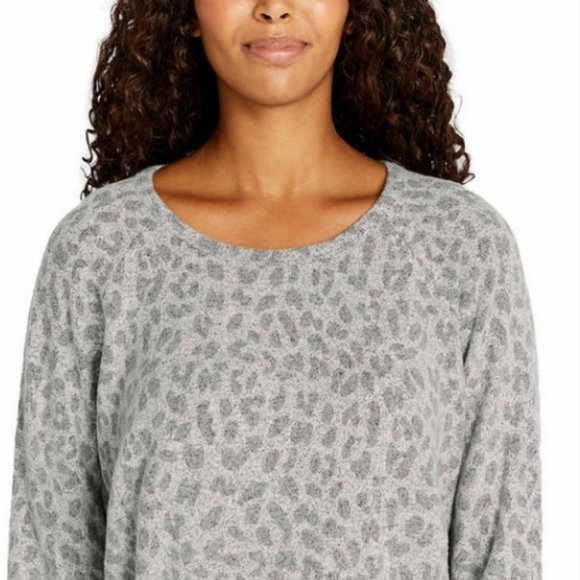 NWT Buffalo David Bitton Cozy Leopard Print Top - Picture 2 of 6